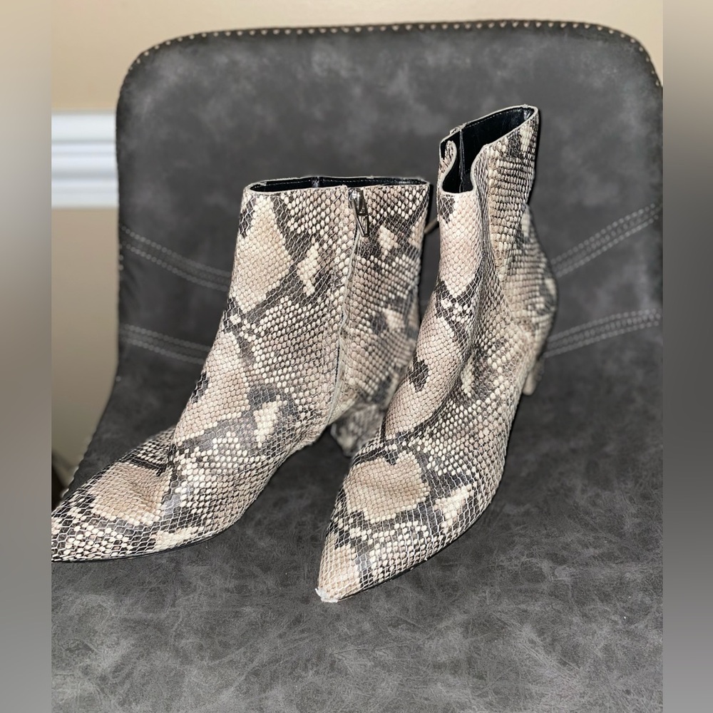 SNAKE PRINT ANKLE BOOTS